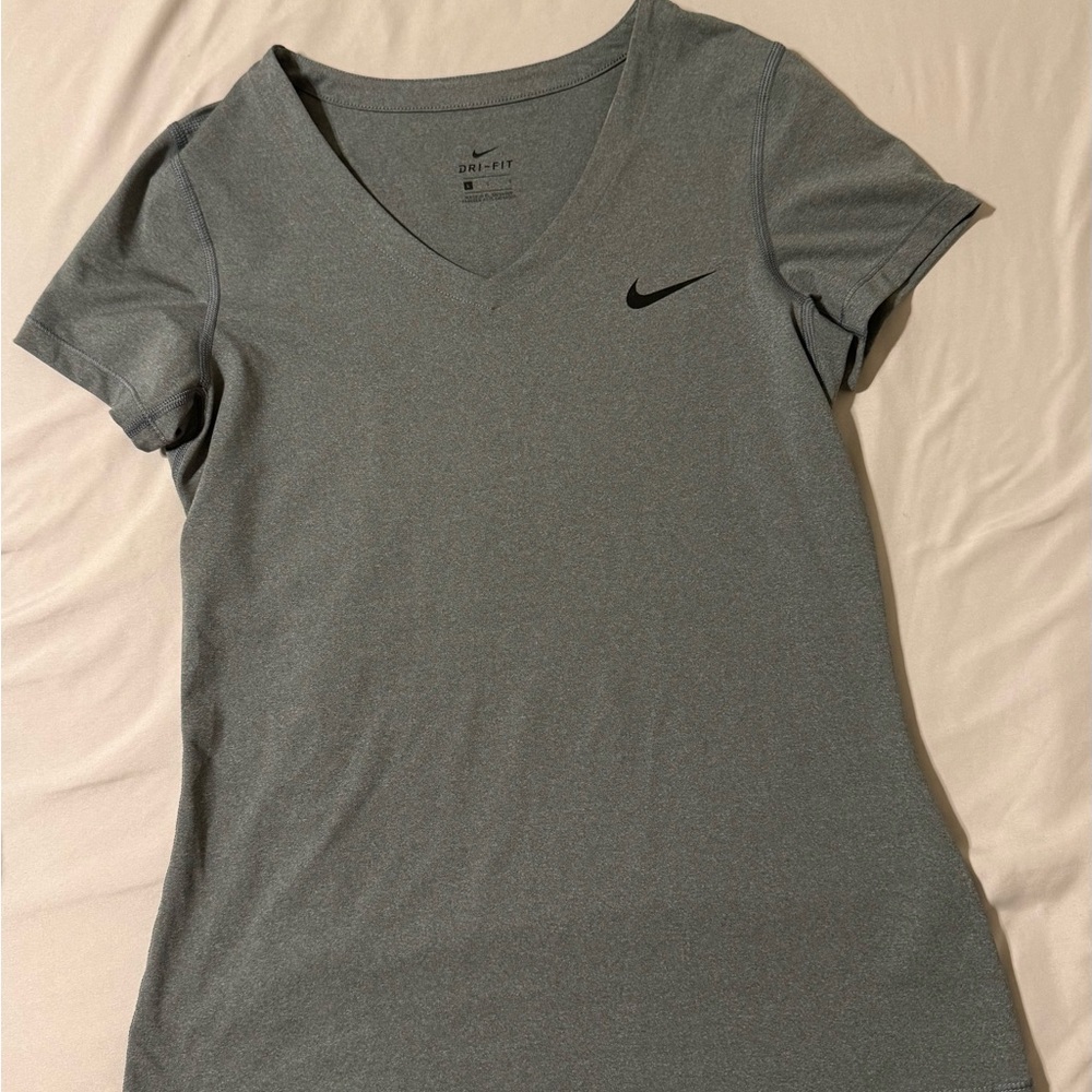 Nike Women's Short Sleeve Gray Tee